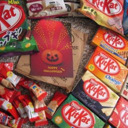 Halloween Kitkat Package II