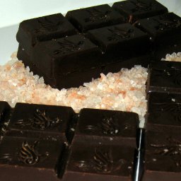 Pink Himalayan salt detail