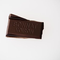 Chocolat de Bonnat. The heart of a bar.