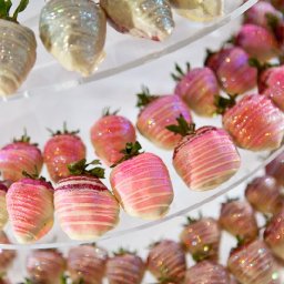 chocolate_dipped_strawberry_centrepiece_2