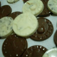 monedas con cafe