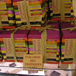 Pyramide des Tropiques from Pralus