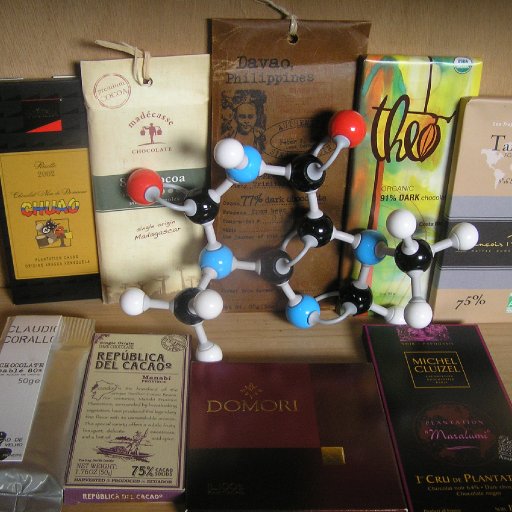 theobromine (C7 H8 N4 O2)