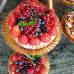 Sablé and red fruits