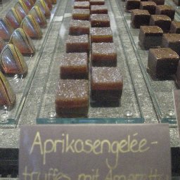 Max Chocolatier