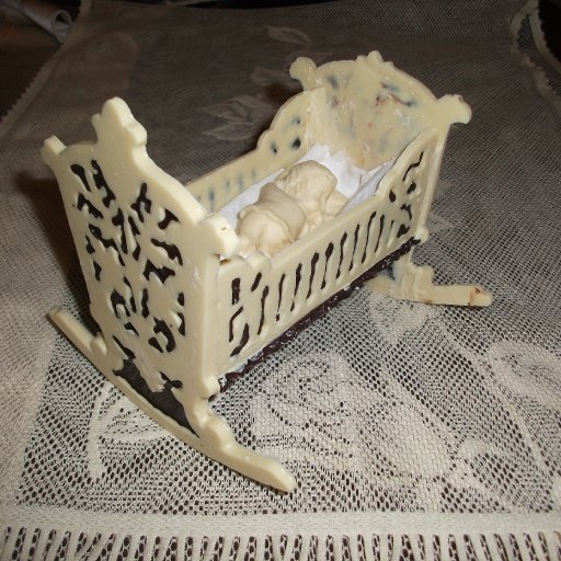 white chocolate  cradle