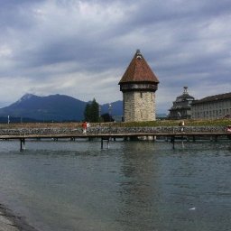 Luzern's famous red bridge