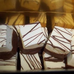 Passion fruit marshmallows