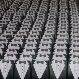James Bonds Table Favors