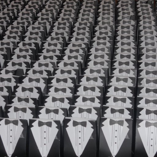 James Bonds Table Favors