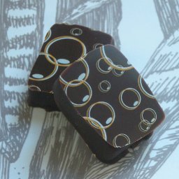 Valrhona 57% ginger, cinnamon, anise & cardamom
