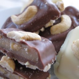 Cashew-studded toffee