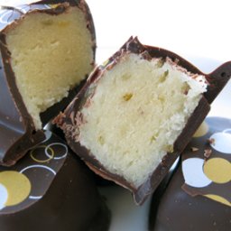 Almond orange squares