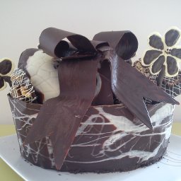 chocolate basket