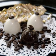 ESPRESSO LARGE TRUFFLES WITH GOLD